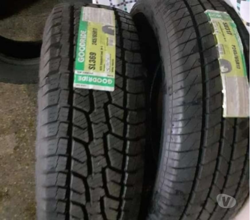 Accesorios para Autos Santiago Santiago - Fotos de 2 neumáticos nuevos Goodride 245-65-R-17 SL369 