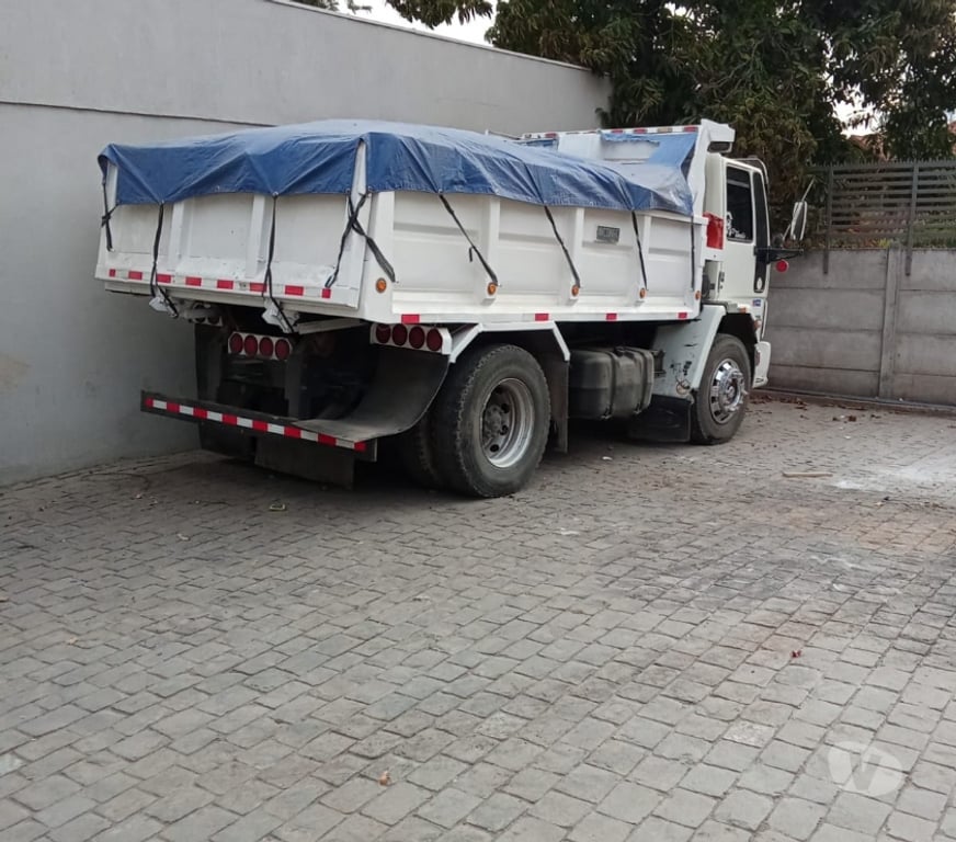 Fletes y Mudanzas - Transportes Santiago Las Condes - Fotos de Retiro Escombros y venta aridos 