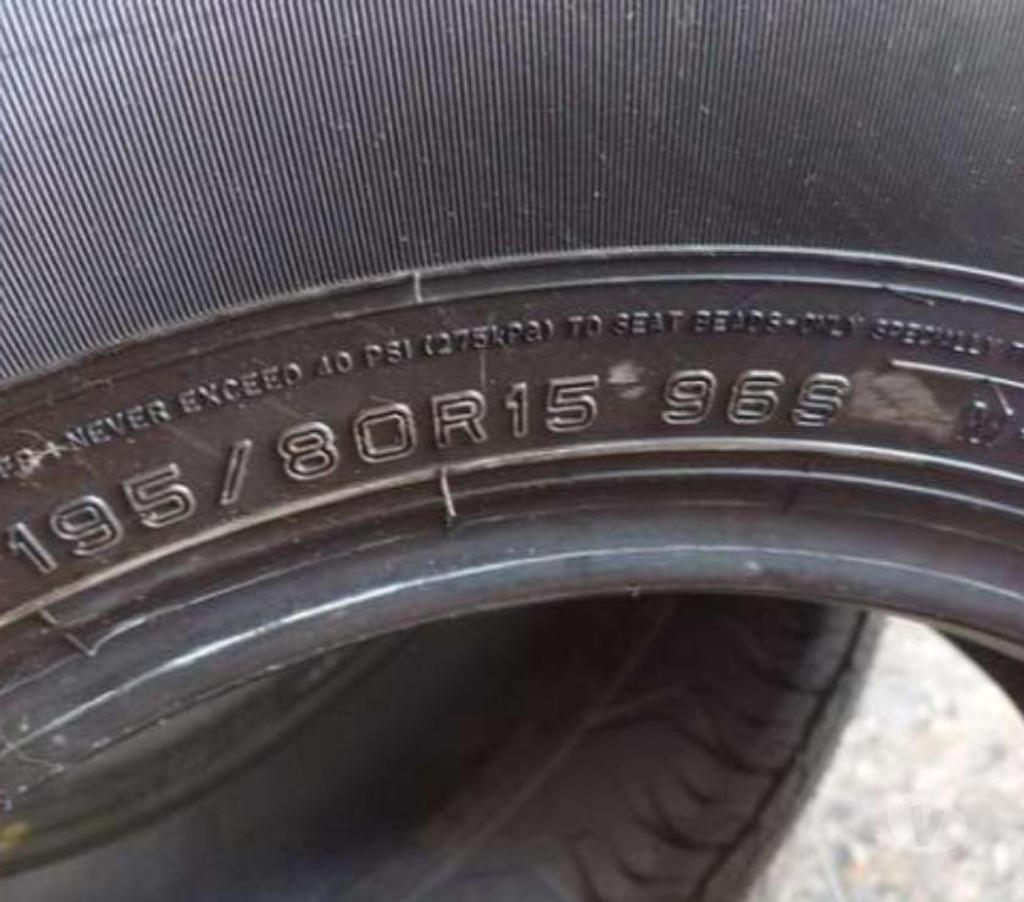 Accesorios para Autos Santiago Santiago - Fotos de 4 neumáticos nuevos Dunlop Grandtrek AT20 19580 R15 9