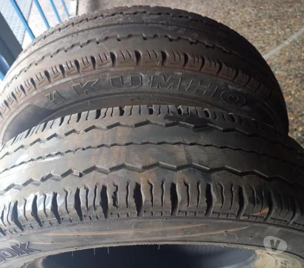 Repuestos para Casas Rodantes Santiago Santiago - Fotos de 2 neumáticos Hankook y kumho mismos dibujo 145-R13