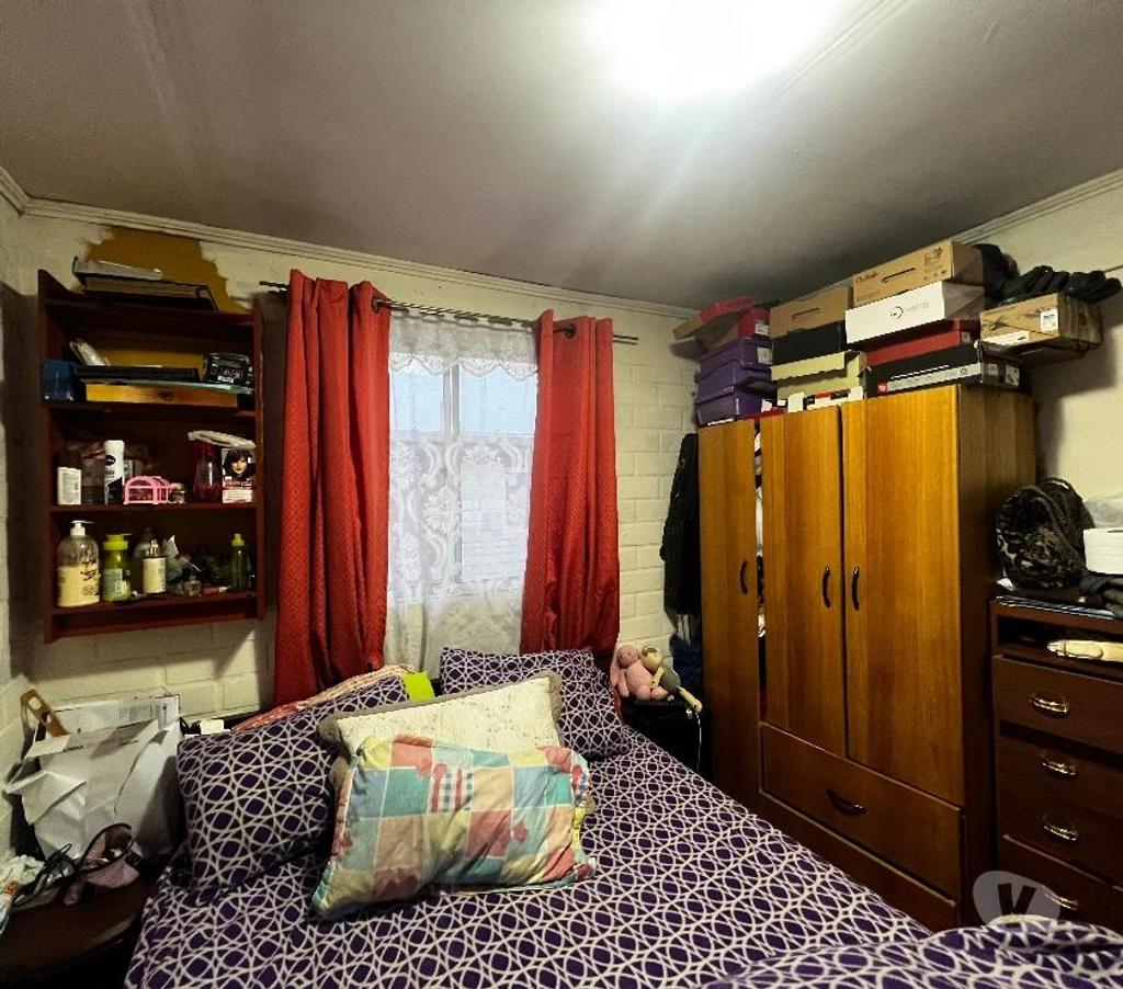 Bienes Raices Santiago Cerro Navia - Fotos de SE VENDE CASA ESQUINA CON BUENA UBICACIÓN , AMPLIA Y COMODA