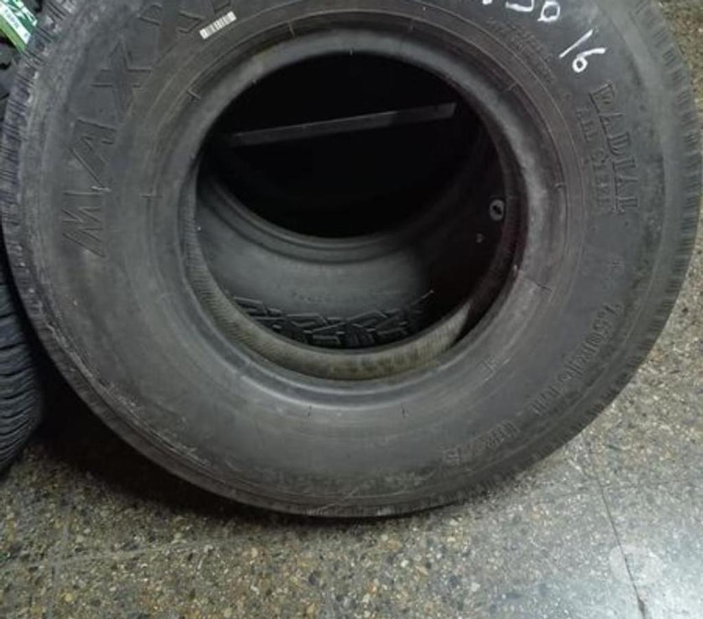Accesorios para Autos Santiago Santiago - Fotos de Neumático Maxxis nuevo 7.50- R16 nuevo.