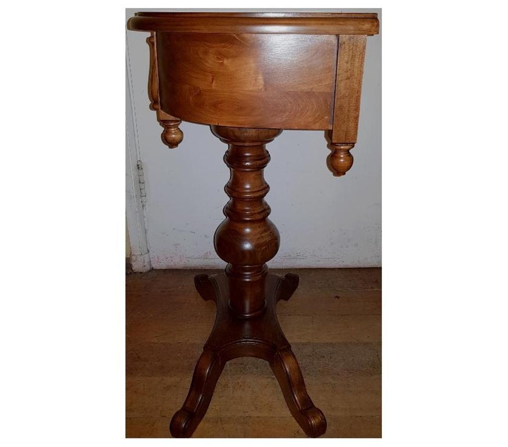 Muebles Santiago Quinta Normal - Fotos de Arrimo Auxiliar ovalado con cajon y marqueteria de Rauli