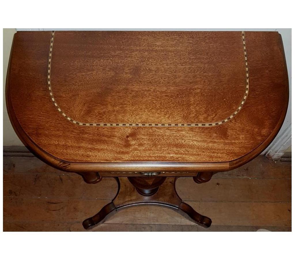 Muebles Santiago Quinta Normal - Fotos de Arrimo Auxiliar ovalado con cajon y marqueteria de Rauli