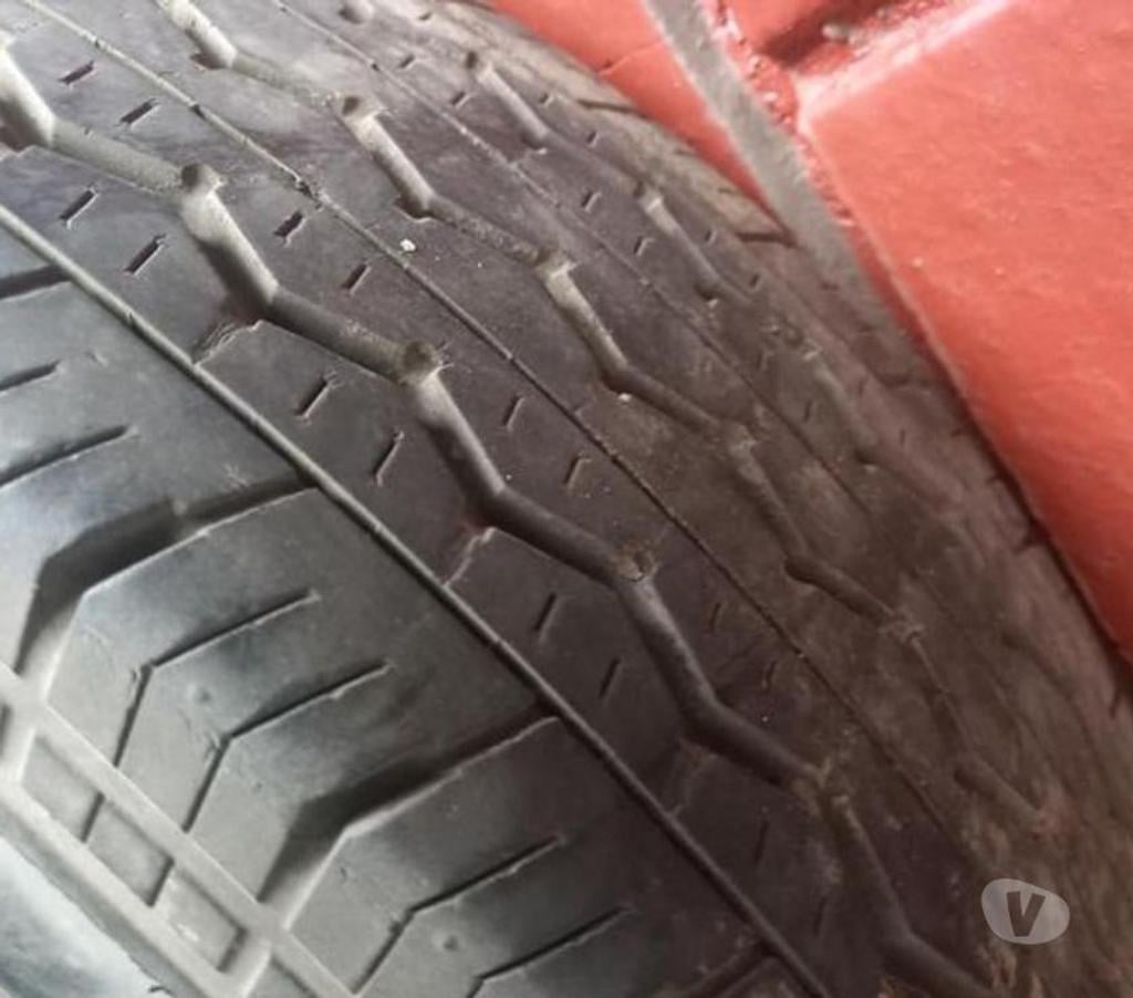 Accesorios para Autos Santiago Santiago - Fotos de 2 llantas con neumáticos 6 hoyos Nissan terrano