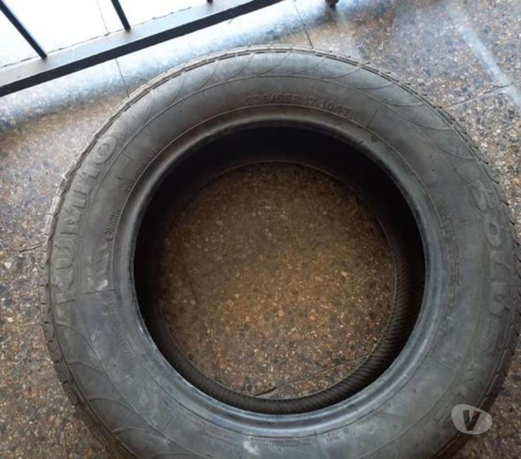 Accesorios para Autos Santiago Santiago - Fotos de 1 neumático Kumho 235-65-R17 impecable.