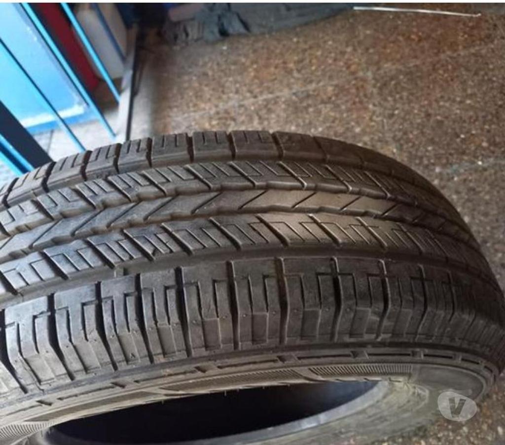 Accesorios para Autos Santiago Santiago - Fotos de 1 neumático Kumho 235-65-R17 impecable.