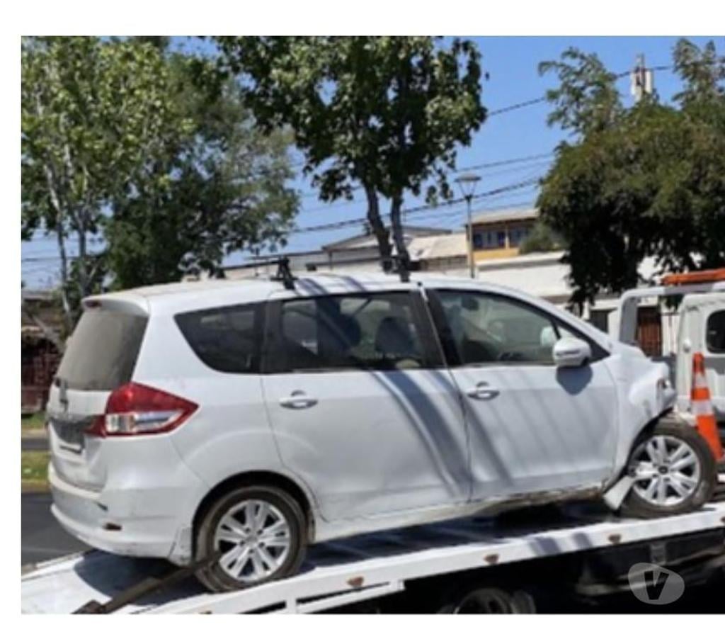 Autos usados Santiago San Joaquín - Fotos de SUZUKI ERTIGA GLX FULL AIRE 2018. Chocado