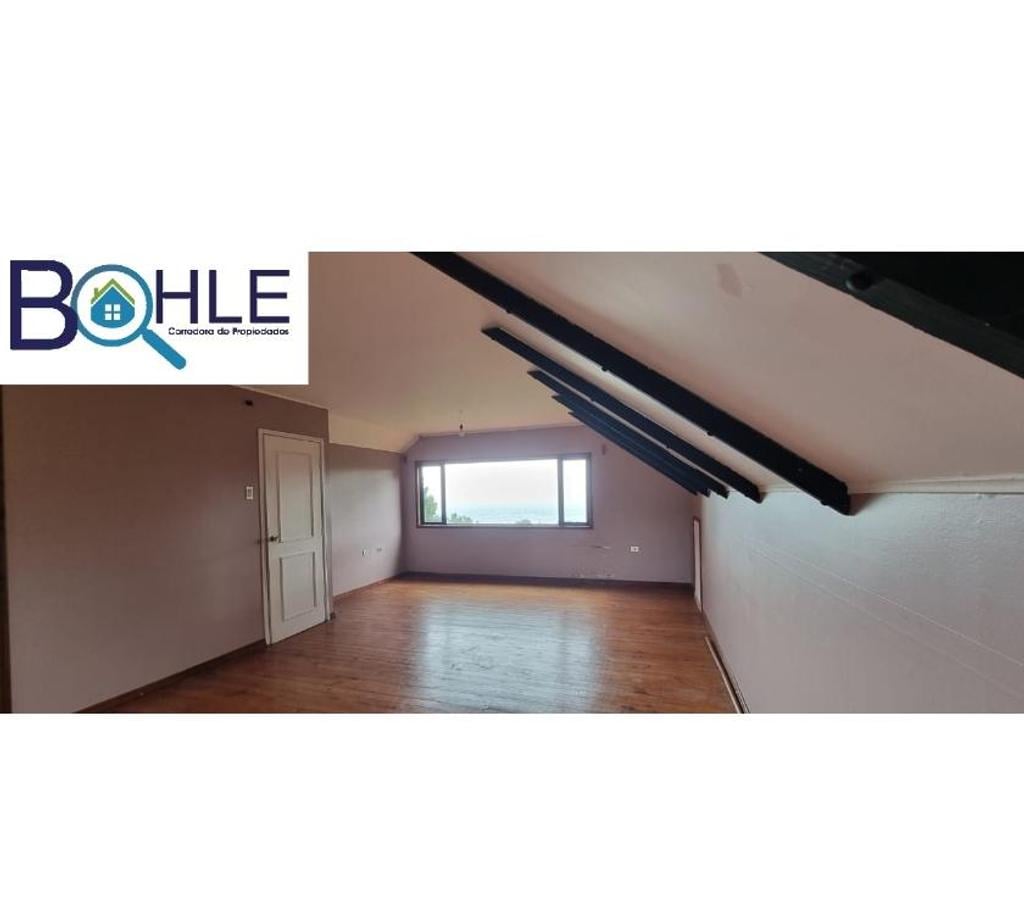 Bienes Raices Llanquihue Puerto Varas - Fotos de Arriendo Casa 140m2 en terreno de 6500m2 Puerto Rosales
