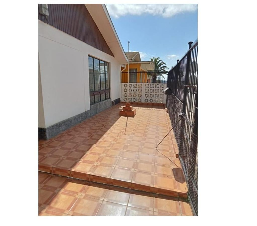 Bienes Raices Valparaíso Viña del Mar - Fotos de Acevedo&Ravest : Vende Casa solida un piso en Viña del Mar