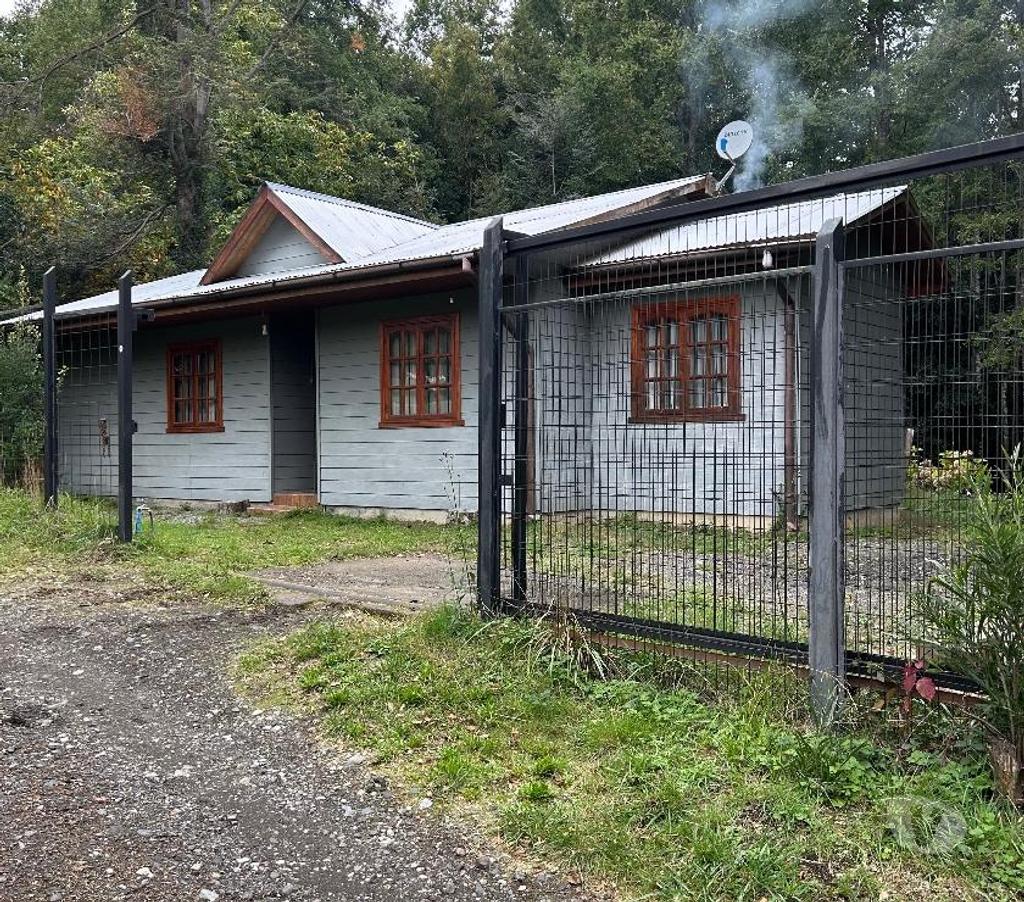 Bienes Raices Cautín Villarrica - Fotos de Vendo casa en Lican Ray a 200 Mts de playa privada