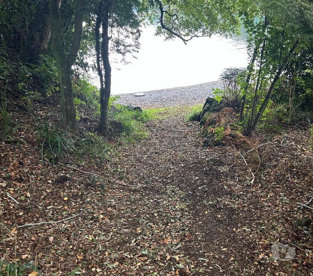 Bienes Raices Cautín Villarrica - Fotos de Vendo casa en Lican Ray a 200 Mts de playa privada