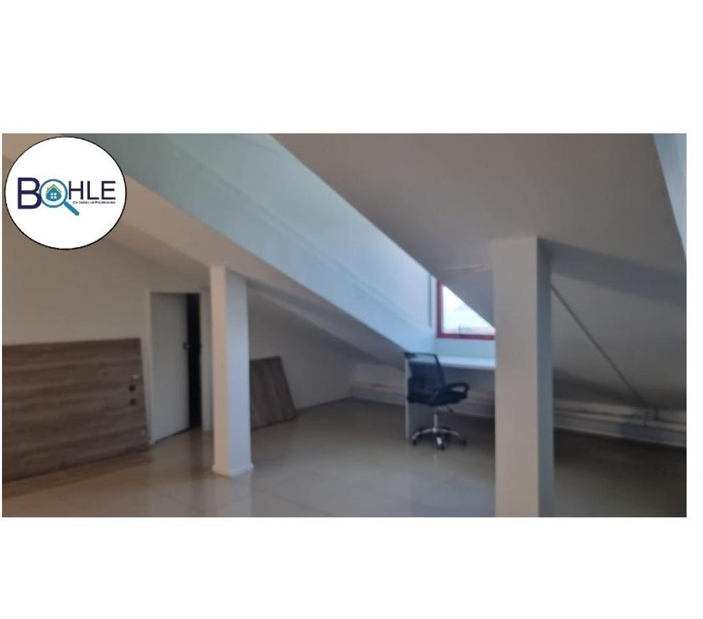Arriendo oficinas Llanquihue Puerto Varas - Fotos de ARRIENDO - Oficina 25m2 en Centro de Puerto Varas