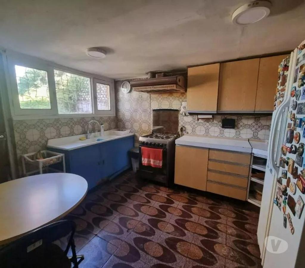 Bienes Raices Santiago La Reina - Fotos de Vendo gran casa de 2 pisos, en La Reina