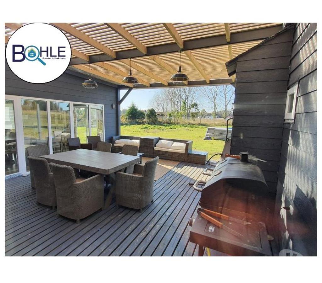 Bienes Raices Llanquihue Frutillar - Fotos de VENDO – CASA 205m2 en PARCELA de 5000m2, FRUTILLAR