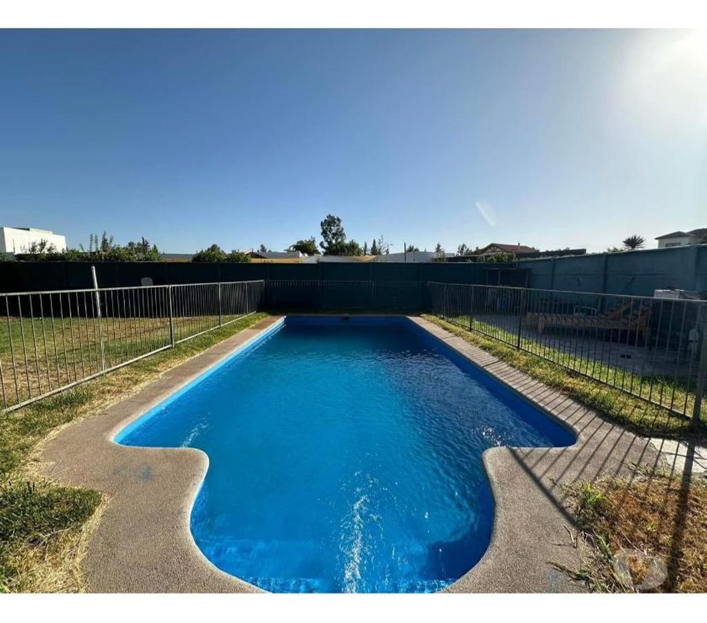 Bienes Raices Los Andes Rinconada - Fotos de VENTA CASA CONDOMINIO EL GOLF