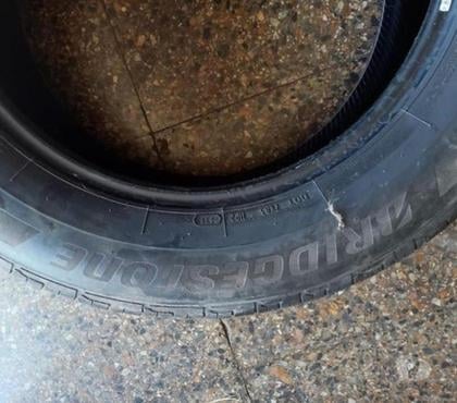 Piezas de Autos Santiago Santiago - Fotos de 1 neumático Bridgestone 245-60-R-18 Impecable.