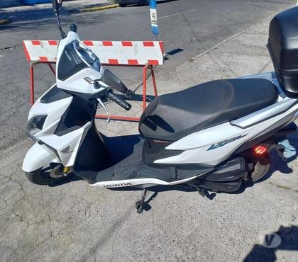 Motos - Scooter Santiago Santiago - Fotos de Honda Elite año 2018 ùnica dueña como nueva.