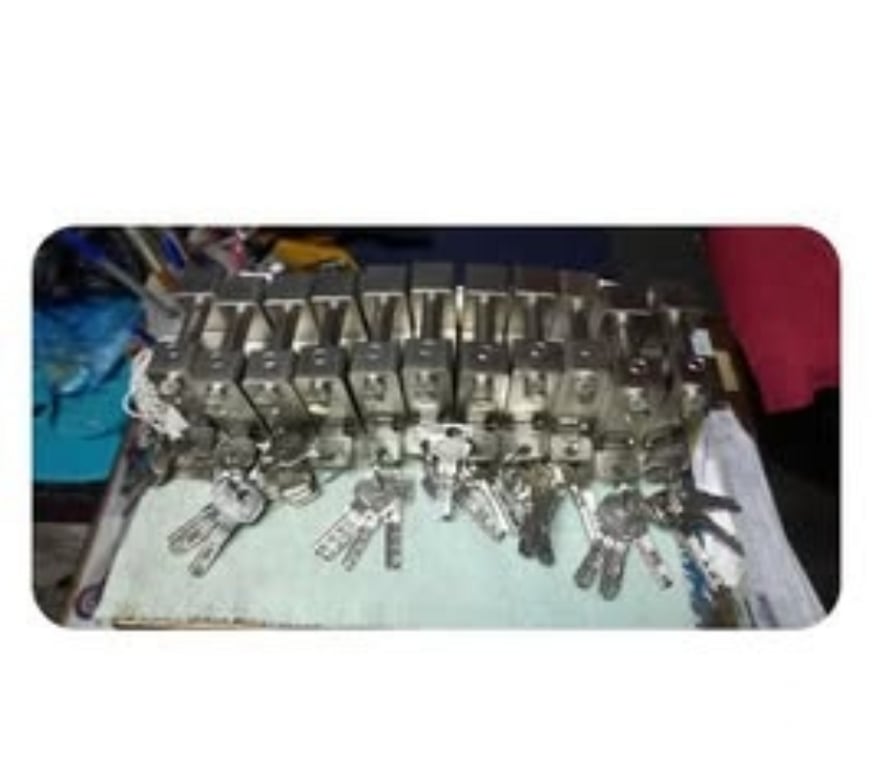 Accesorios Casa-Jardín Santiago Santiago - Fotos de 13 candados Cosa extra resistentes nuevos de pasador cosa.