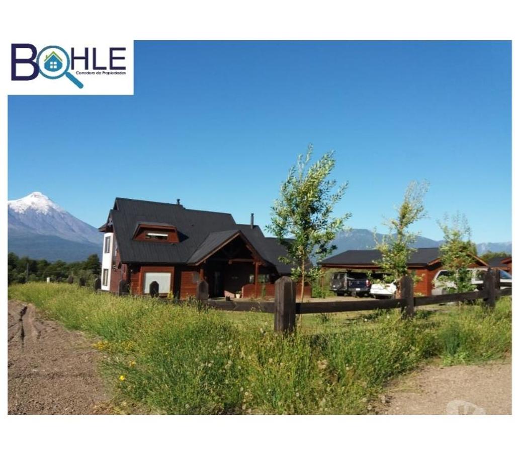 Casas amobladas Llanquihue Puerto Varas - Fotos de ARRIENDO - Casa de dos pisos 180 m2 en Ensenada