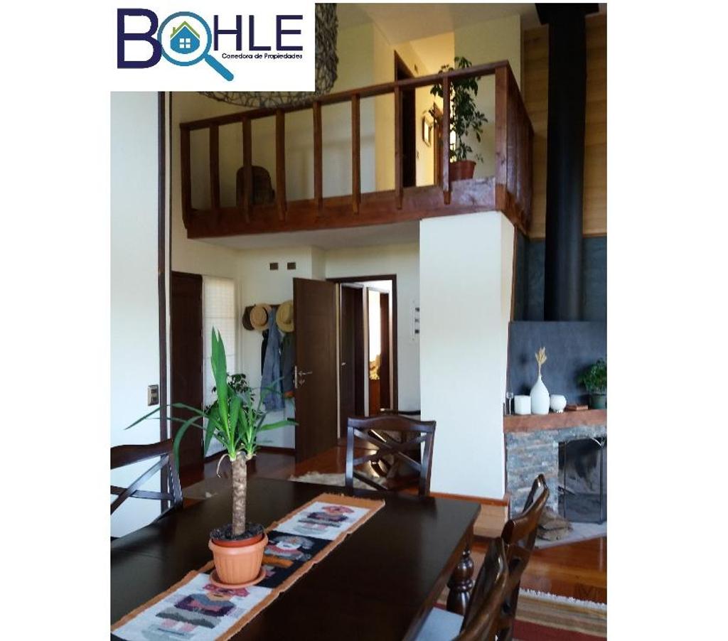 Casas amobladas Llanquihue Puerto Varas - Fotos de ARRIENDO - Casa de dos pisos 180 m2 en Ensenada