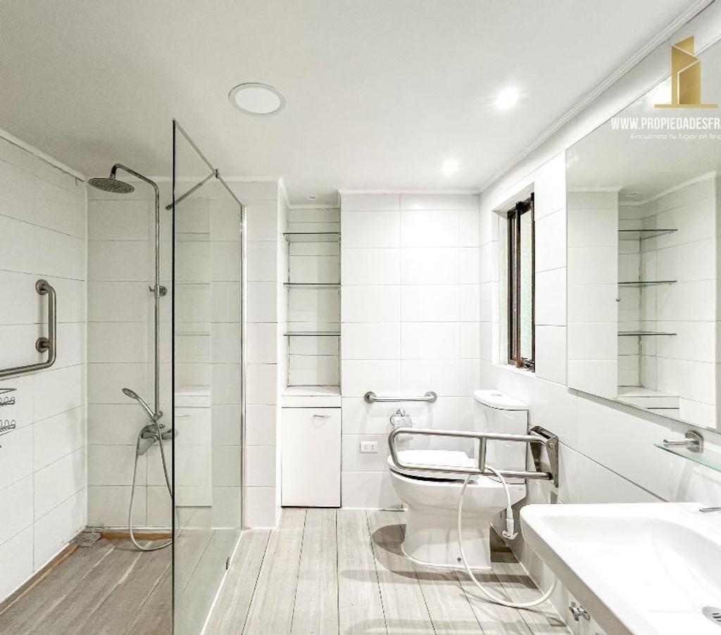 Bienes Raices Valparaíso Viña del Mar - Fotos de CHORRILLOS VENTA CASA 6D 3B PASAJE CERRADO AMPLIO TERRENO