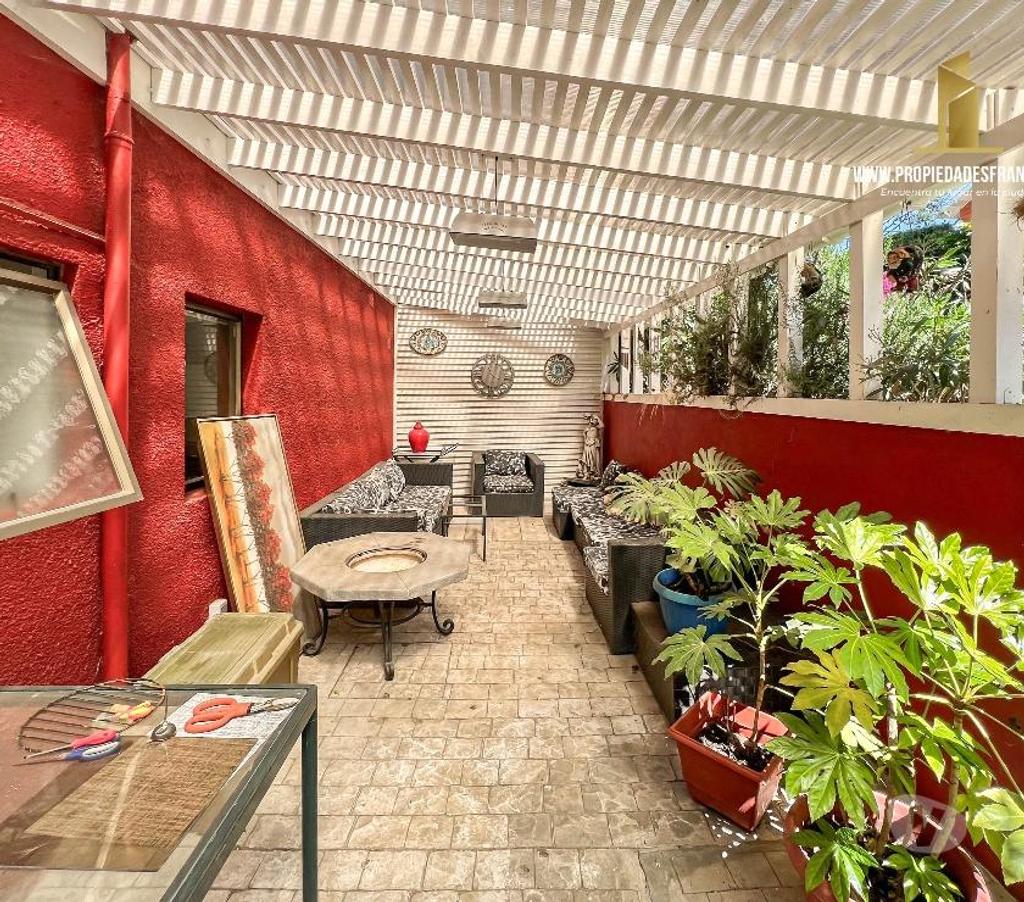 Bienes Raices Valparaíso Concón - Fotos de LOMAS DE MONTEMAR VENTA EXCLUSIVA CASA 5D 4B DOS PISOS