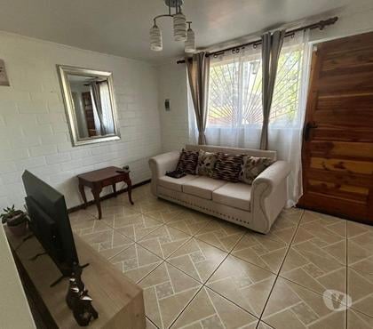 Bienes Raices Santa Marí San Felipe de Aconcagua - Fotos de CASA IND BOSQUES DE TOCORNAL VENDO SANTA MARIA $ 68 MILLONES
