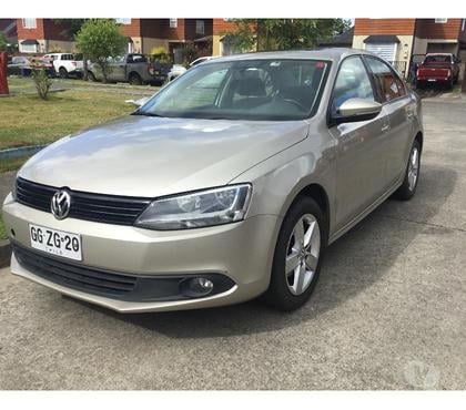 Autos usados La Florida Santiago - Fotos de Vendo Volkswagen Vento Trendline 2014, 2000 cc.