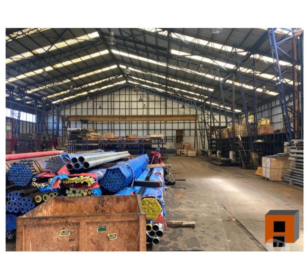 Arriendo bodegas Concepción Concepción - Fotos de GRAN E IMPECABLE GALPÓN CENTRAL