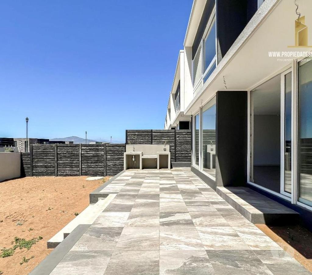 Bienes Raices Valparaíso Concón - Fotos de CONCON VENTA CASA A ESTRENAR 3D 4B CON VISTA EN CONDOMINIO