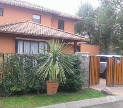 Casas en venta Huechuraba Santiago - Fotos de VENDO CASA EN CONDOMINIO SANTA MARTA DE HUECHURABA