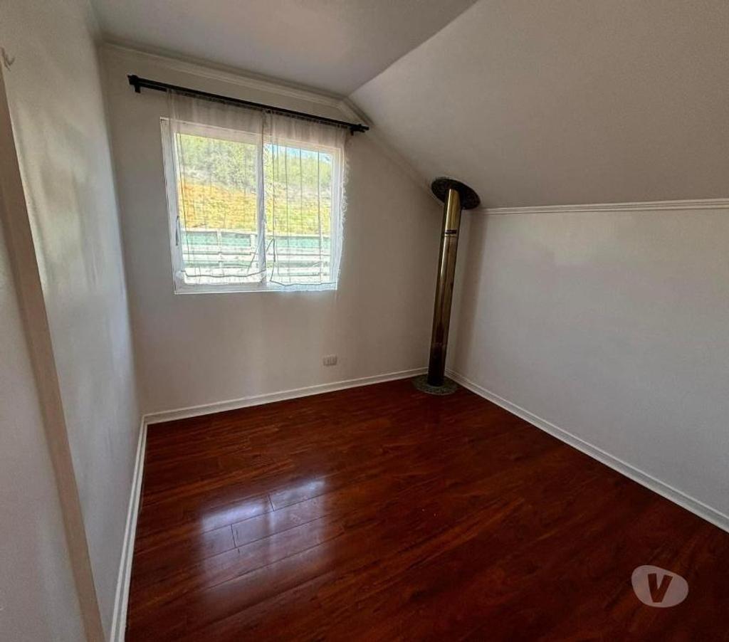Bienes Raices Valparaíso Valparaíso - Fotos de FYC VENDE AMPLIA CASA EN CONDOMINIO ALTO CURAUMA, DOS PISOS