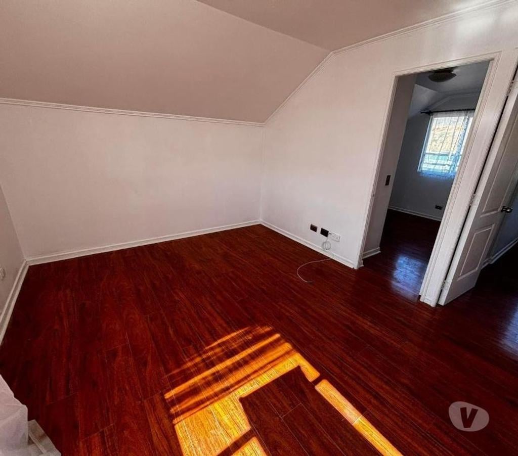 Bienes Raices Valparaíso Valparaíso - Fotos de FYC VENDE AMPLIA CASA EN CONDOMINIO ALTO CURAUMA, DOS PISOS
