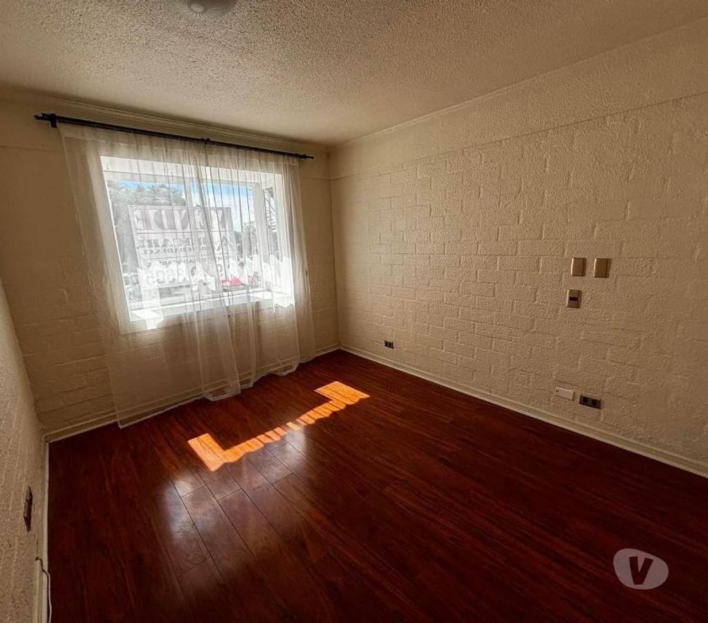 Bienes Raices Valparaíso Valparaíso - Fotos de FYC VENDE AMPLIA CASA EN CONDOMINIO ALTO CURAUMA, DOS PISOS