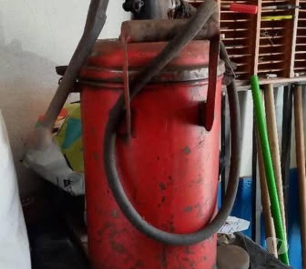 Accesorios para Autos Santiago Santiago - Fotos de Bomba de aceite con mas de 50 años esta funcionando 100%