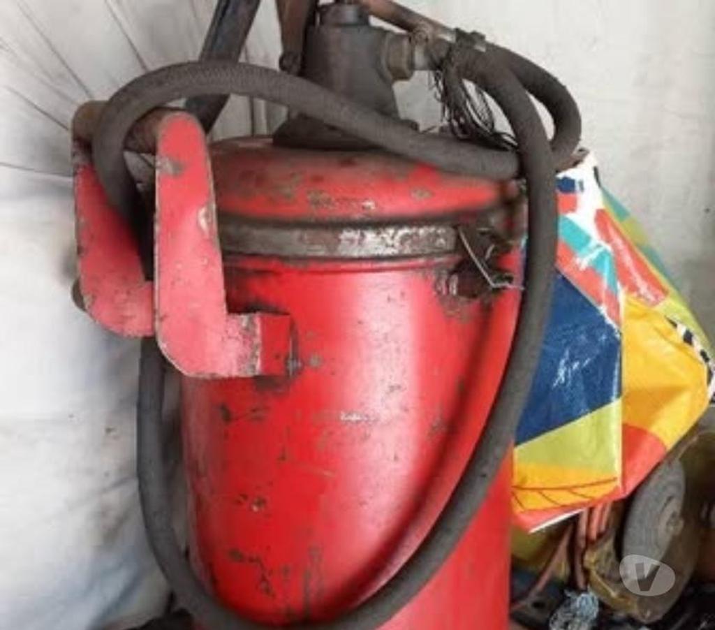 Accesorios para Autos Santiago Santiago - Fotos de Bomba de aceite con mas de 50 años esta funcionando 100%