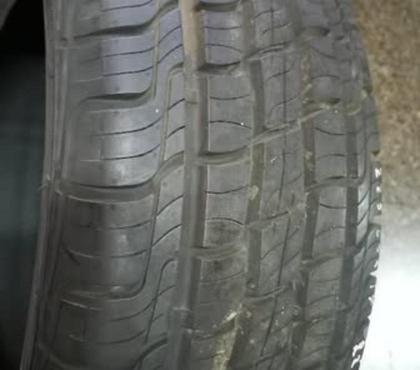 Piezas de Autos Santiago Santiago - Fotos de 1 Neumático Mastercraft M+5 22555R17 como nuevo.