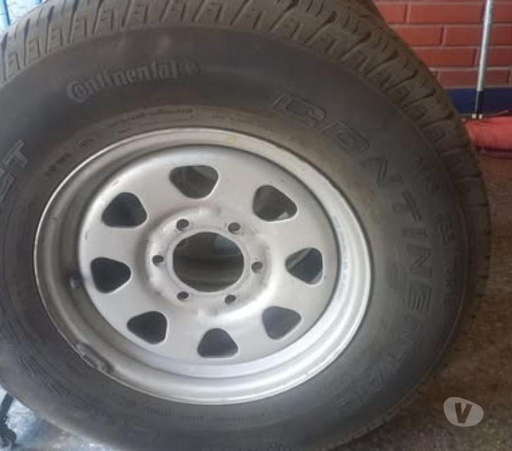 Accesorios para Autos Santiago Santiago - Fotos de 3 Neumaticos Continental Alemanes 255-70-R-16