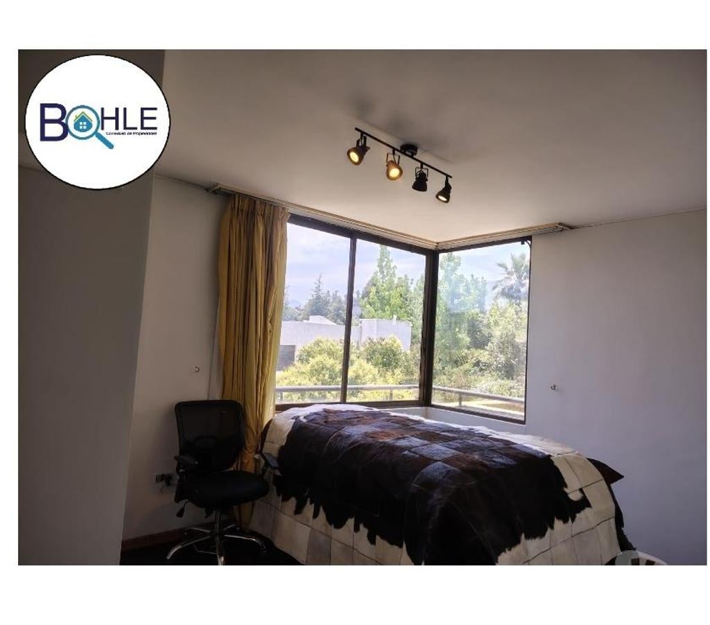 Bienes Raices Santiago Lo Barnechea - Fotos de VENTA - Casa en lo Barnechea