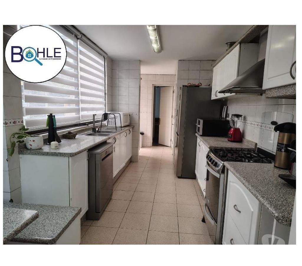 Bienes Raices Santiago Lo Barnechea - Fotos de VENTA - Casa en lo Barnechea