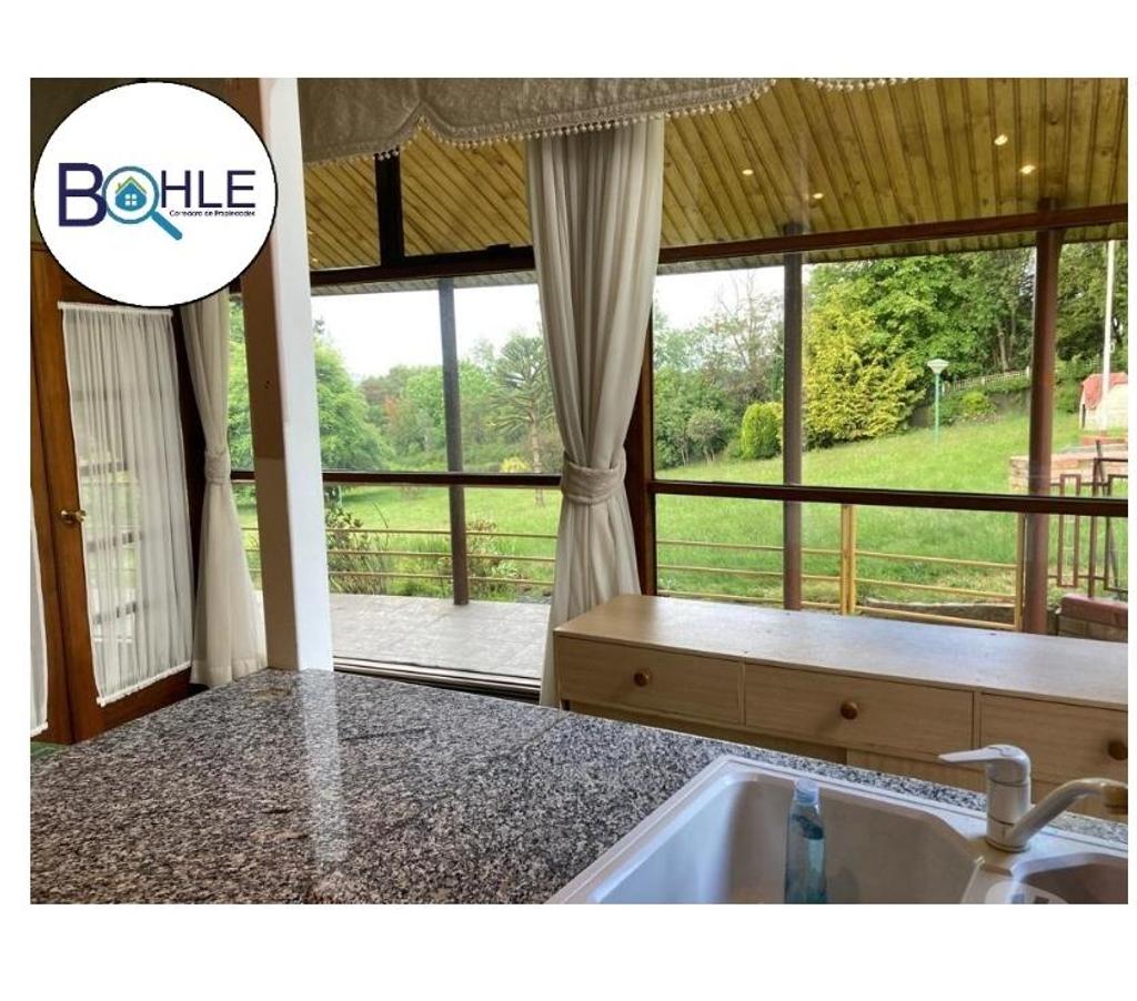 Bienes Raices Llanquihue Puerto Varas - Fotos de VENTA - CASA EN PUERTO VARAS