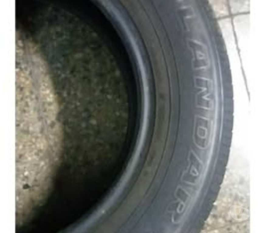 Accesorios para Autos Santiago Santiago - Fotos de Neumatico Yokohama 215-70-R-16 esta impecable.