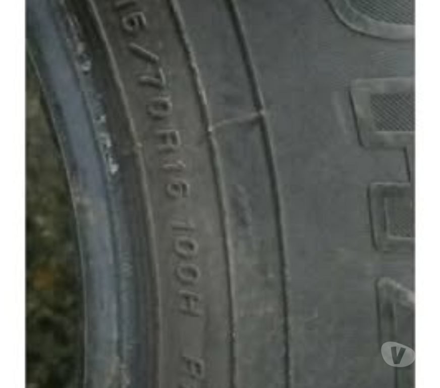 Accesorios para Autos Santiago Santiago - Fotos de Neumatico Yokohama 215-70-R-16 esta impecable.