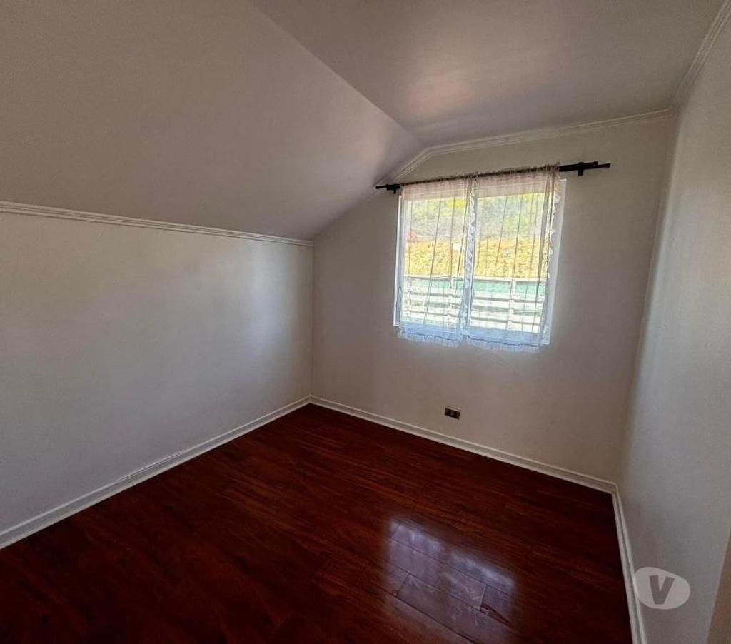 Bienes Raices Valparaíso Valparaíso - Fotos de VENDE AMPLIA CASA EN CONDOMINIO ALTO CURAUMA, DOS PISOS