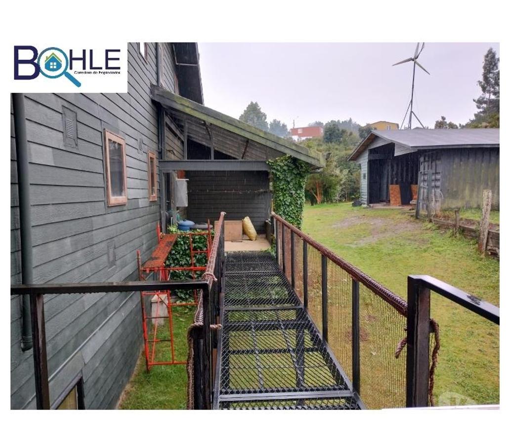 Bienes Raices Llanquihue Puerto Montt - Fotos de VENDO - Casa de 450m2 con vista a la Costa Tenglo