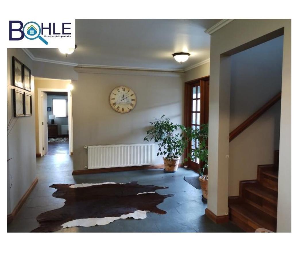 Bienes Raices Llanquihue Puerto Montt - Fotos de VENDO - Casa de 450m2 con vista a la Costa Tenglo