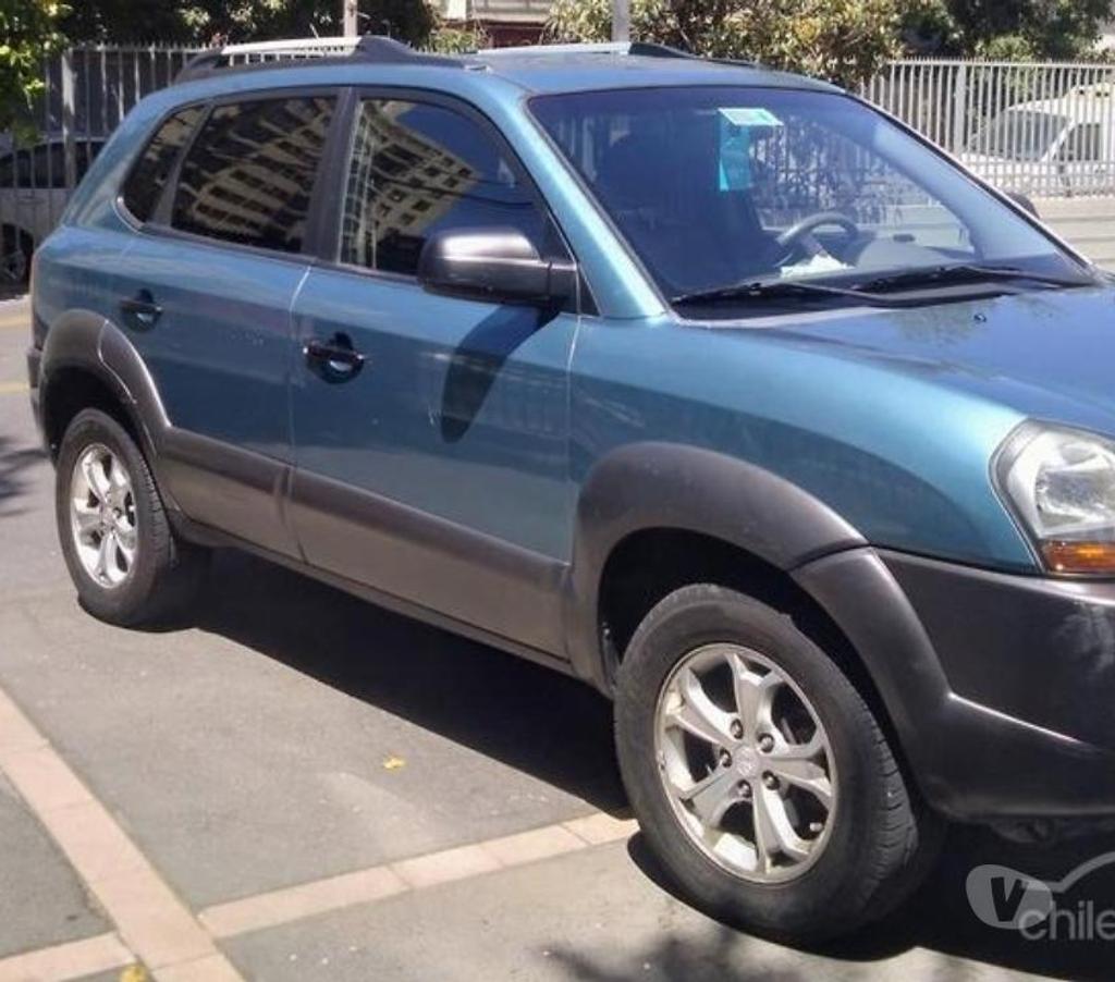 Accesorios para Autos Santiago Santiago - Fotos de Cubre maleta Hyundai Tucson o Santa Fe año 2008 impecable.
