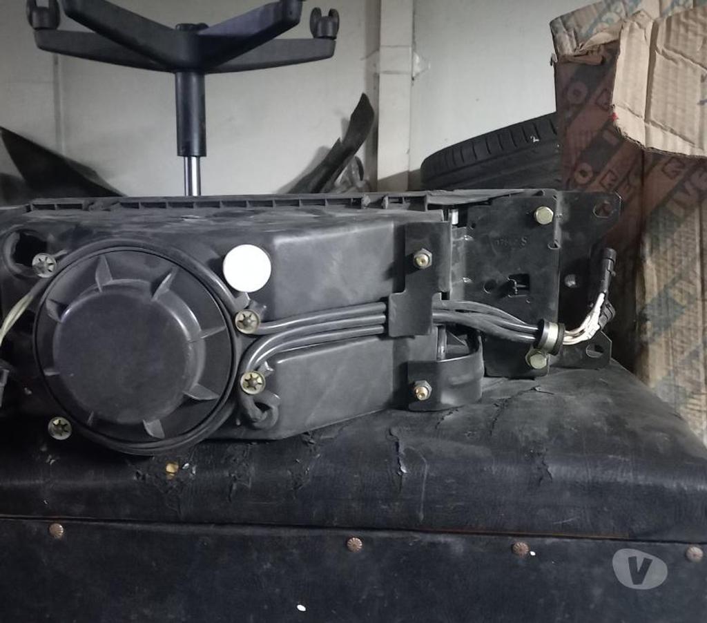 Accesorios para Autos Santiago Santiago - Fotos de Foco delantero nuevo Iveco Euro cargo 1996-2002