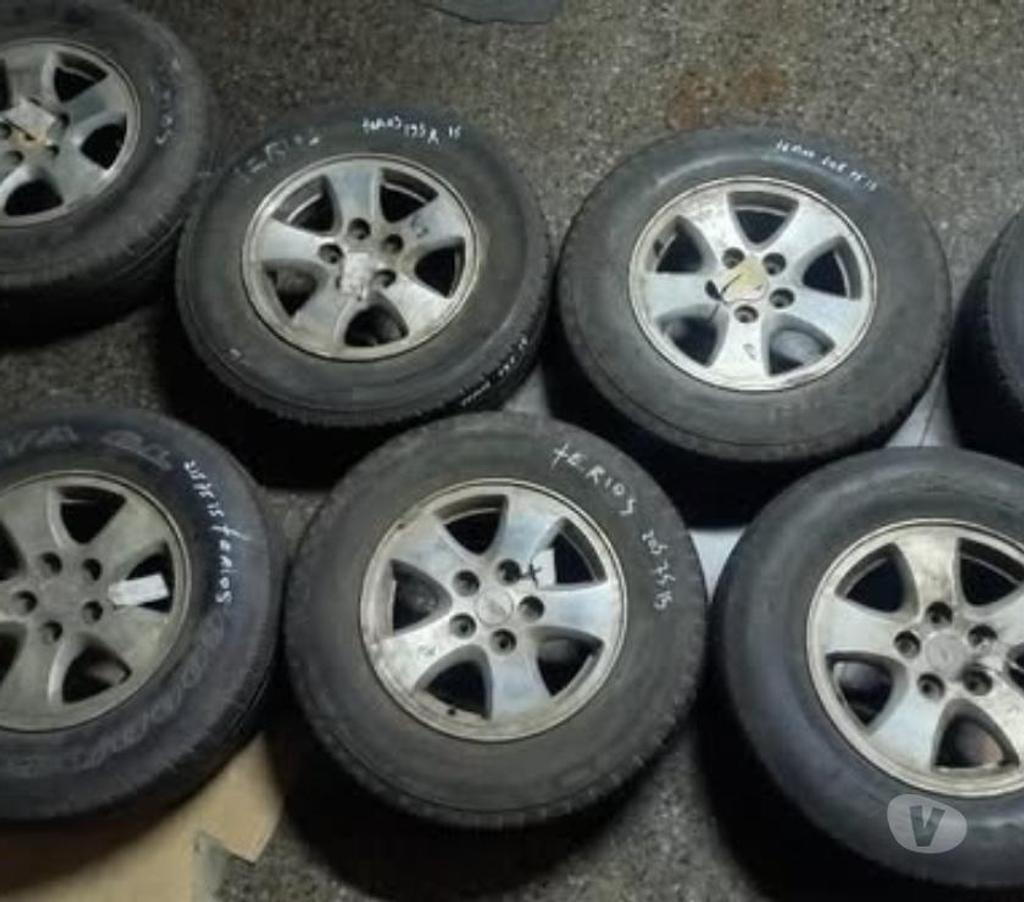 Accesorios para Autos Santiago Santiago - Fotos de Llantas magnesio aros 15-16 con neumáticos Daihatsu terio